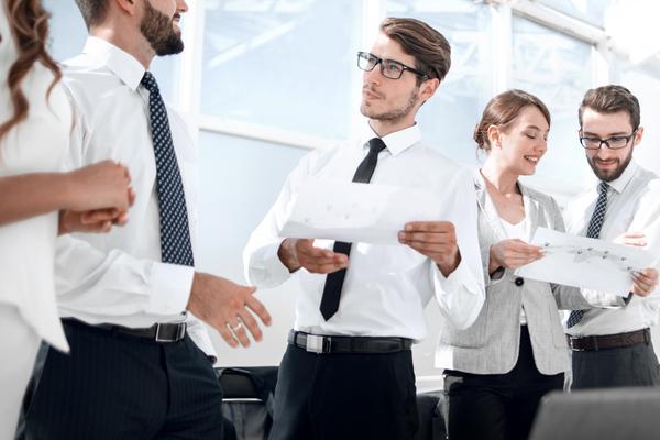 金融咨询策划师 在金融服务与商业战略的交汇点创造价值